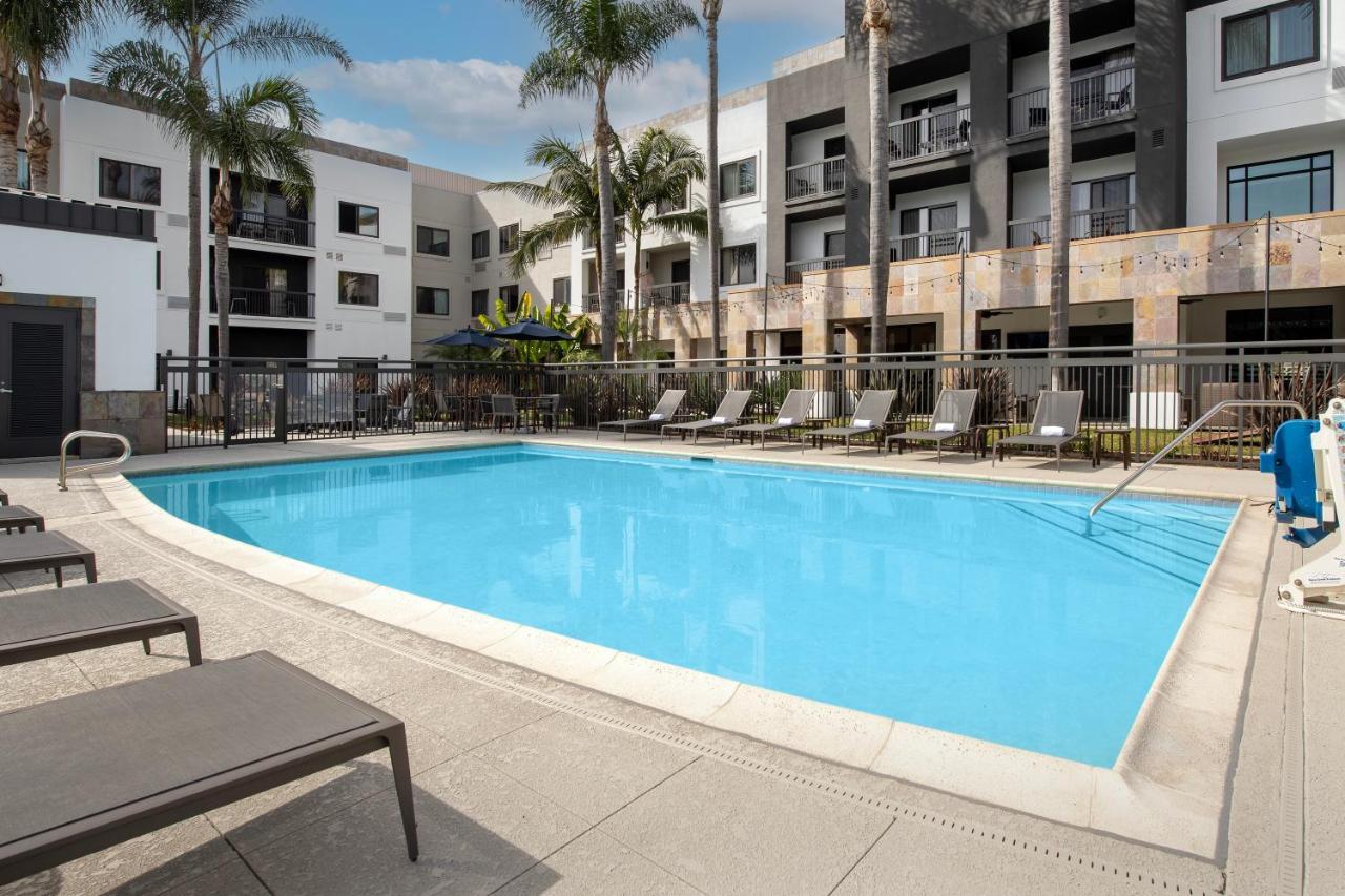 Courtyard By Marriott San Diego Carlsbad Exterior foto